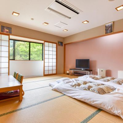 和風レイクビュールーム(浴室) もみじ川温泉 クーポン