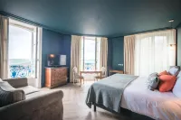 Hôtel France et Chateaubriand Hotels in 