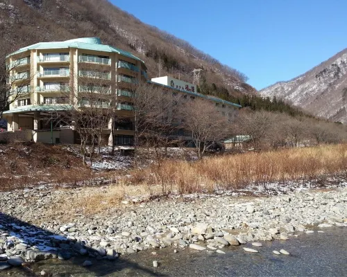 Minakami Onsengo Yubiso Onsen Hotel Yunojin فنادق في میناکامی