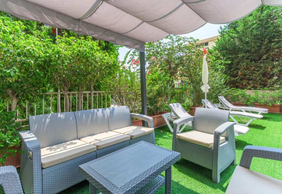 Al Murjan Palace Hotel Jounieh - Housity