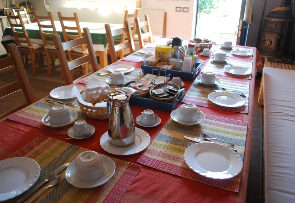 双人或双床房享有园景