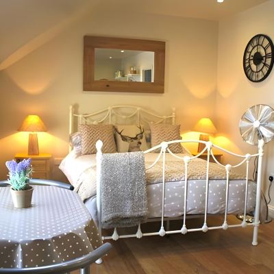 Double Room, Ensuite (Upper Cottage) The Queens Promo Code