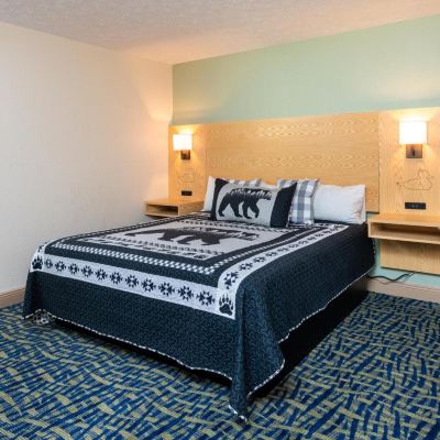 King Room with Sofa Bed and Kitchen Creekstone Inn Promo Code