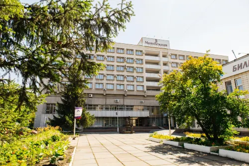 Molodezhnaya Hotel