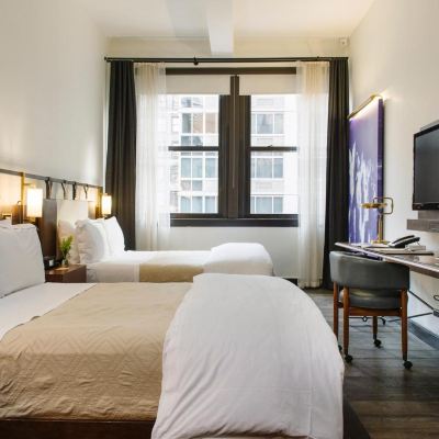 Studio With 2 Queen Beds