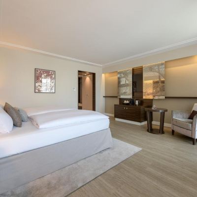 Superior Twin Room Pullman Munich Promo Code