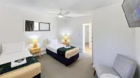 Club Maclean Motel