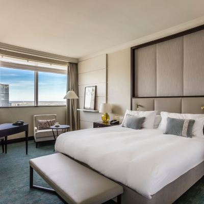 經典高層房（1張特大床，直達俱樂部休息室） 華沙洲際飯店優惠