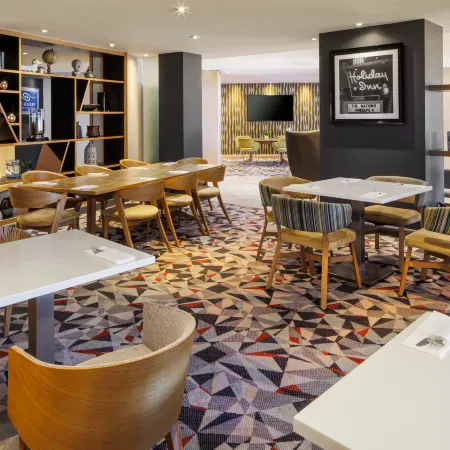 Holiday Inn READING-SOUTH M4, JCT.11 by IHG