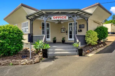 Ned Kelly's Motel Hotele w: 