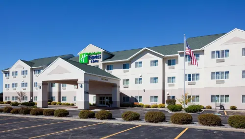 Holiday Inn Express & Suites STEVENS POINT by IHG