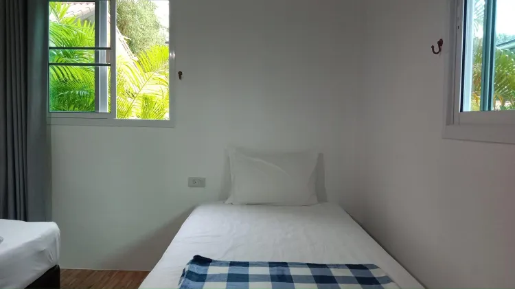 ห้องดีลักซ์ พร้อมวิวสระว่ายน้ำ