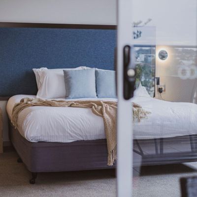 Queen Room with Balcony Mercure Centro Port Macquarie Promo Code