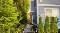 Gibsons Landing Inn