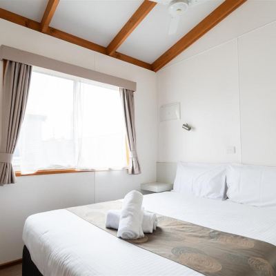 Deluxe Family Villa Riverside Cabin Park Promo Code