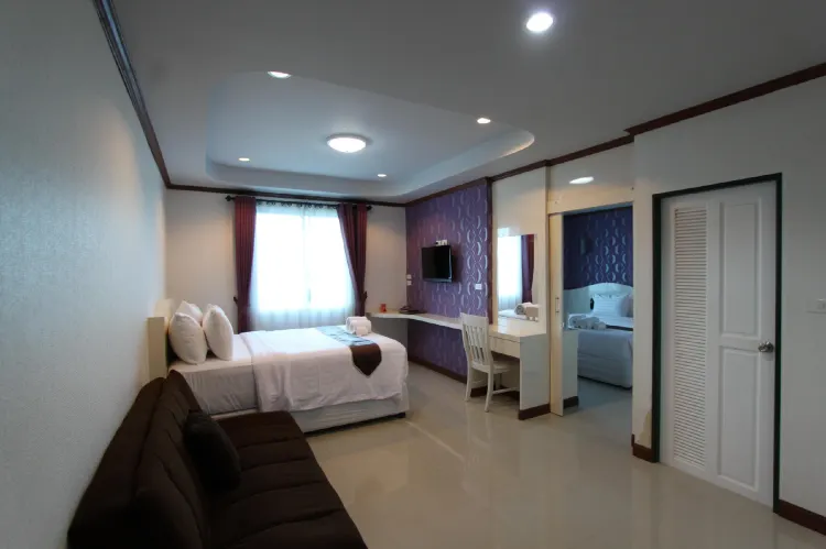 ห้องเตียงคู่ชั้นสองพร้อมห้องน้ำในตัว