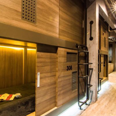 兩個膠囊套房（上層和下層） 龍澤青年旅館優惠