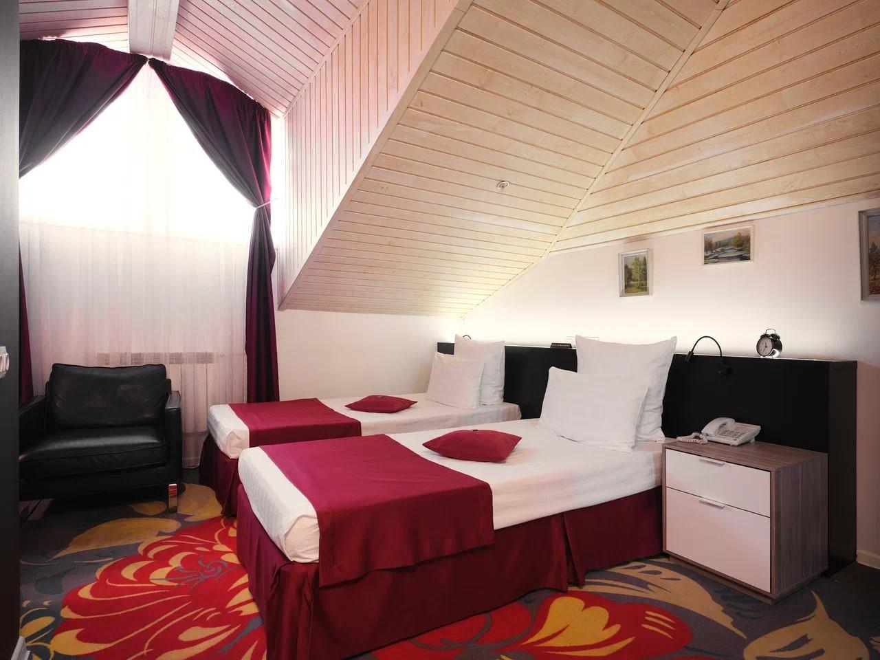 閣樓標準房，2張單人床