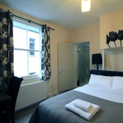 雙人房（帶獨立浴室） 牛津阿里賓館優惠