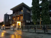 โรงแรมสโนว์ แอนเจลิส โรงแรมใน