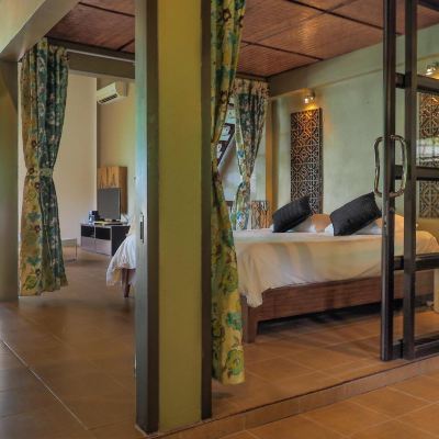 Villa with Pool-Side Porch Escape-Cabins Promo Code