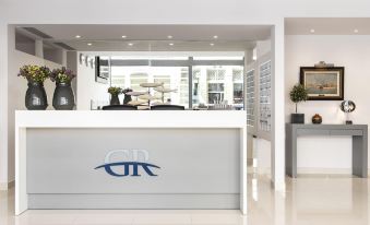 Gallery Suites & Residences Piraeus - Housity
