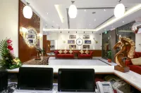 La Villa Suites Hotel