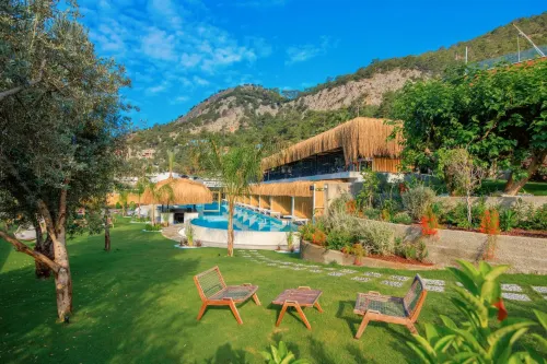 Morina Deluxe Hotel