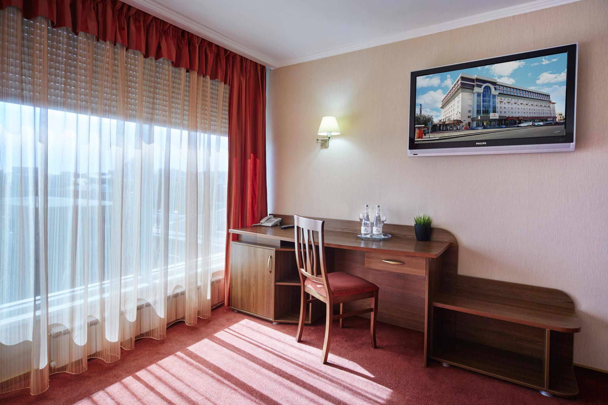 带1张双人床的初级套房