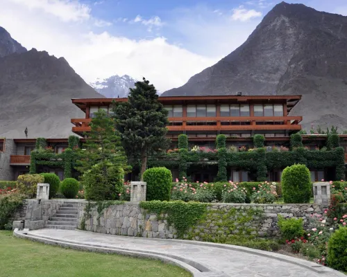 Gilgit Serena Hotel فنادق في جيلجيت