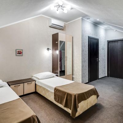 Twin Room Aurum Promo Code