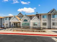 Quality Inn & Suites Near Nas Fallon Hotels in Fallon