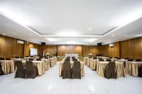 Hotel Grand Kartika