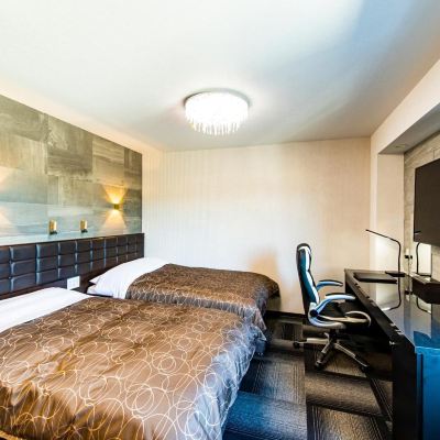 Twin Room with Bath Hotel Win Promo Code