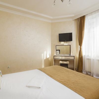 Superior Suite Elle Hotel Promo Code