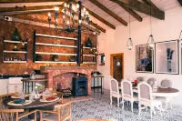 Zigo's Hotel