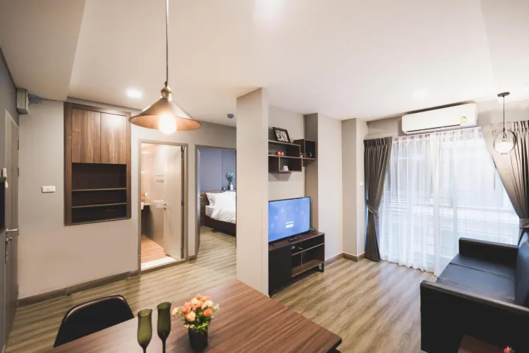 ห้องดีลักซ์ เตียงใหญ่ 1 เตียง