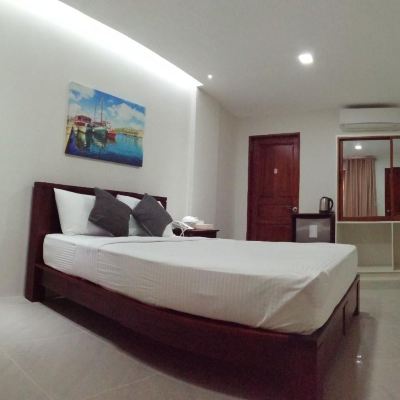 Executive Queen Room-Non-Smoking Nirvana Resort Promo Code
