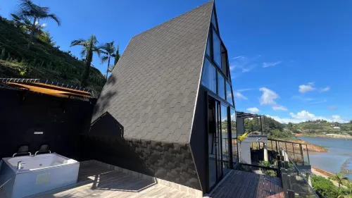Viajero Guatapé Hostel & Lake Club