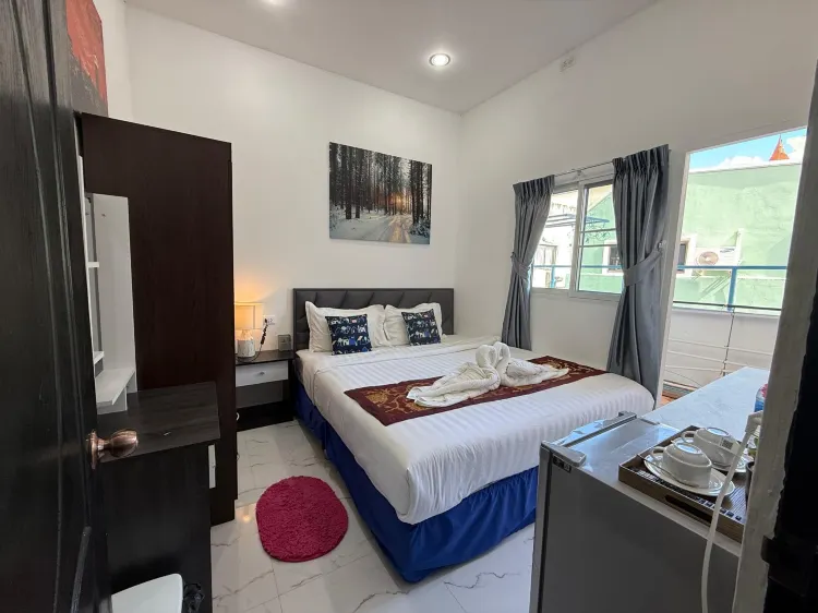 ห้องสแตนดาร์ด เตียงใหญ่หรือเตียงแฝด