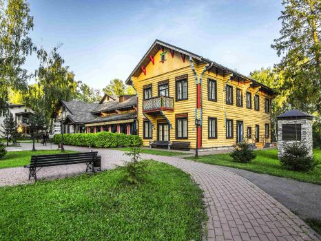 Arthurs Spa Hotel by Mercure (Артурс СПА Отель by Mercure)