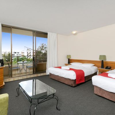 Studio Apartment The Summit Apartments Promo Code