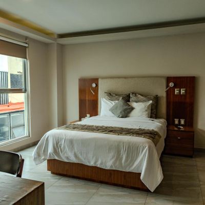 Executive Queen Room JTowers Promo Code