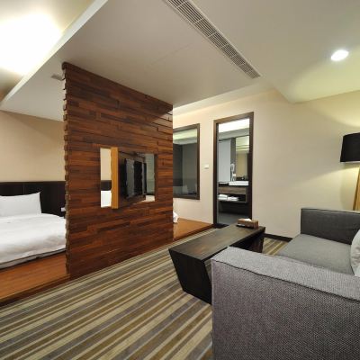 豪華四人間 宜蘭羅東山水商務飯店優惠