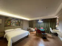 Vienna International Hotel(Puning High Speed Railway Station Store)