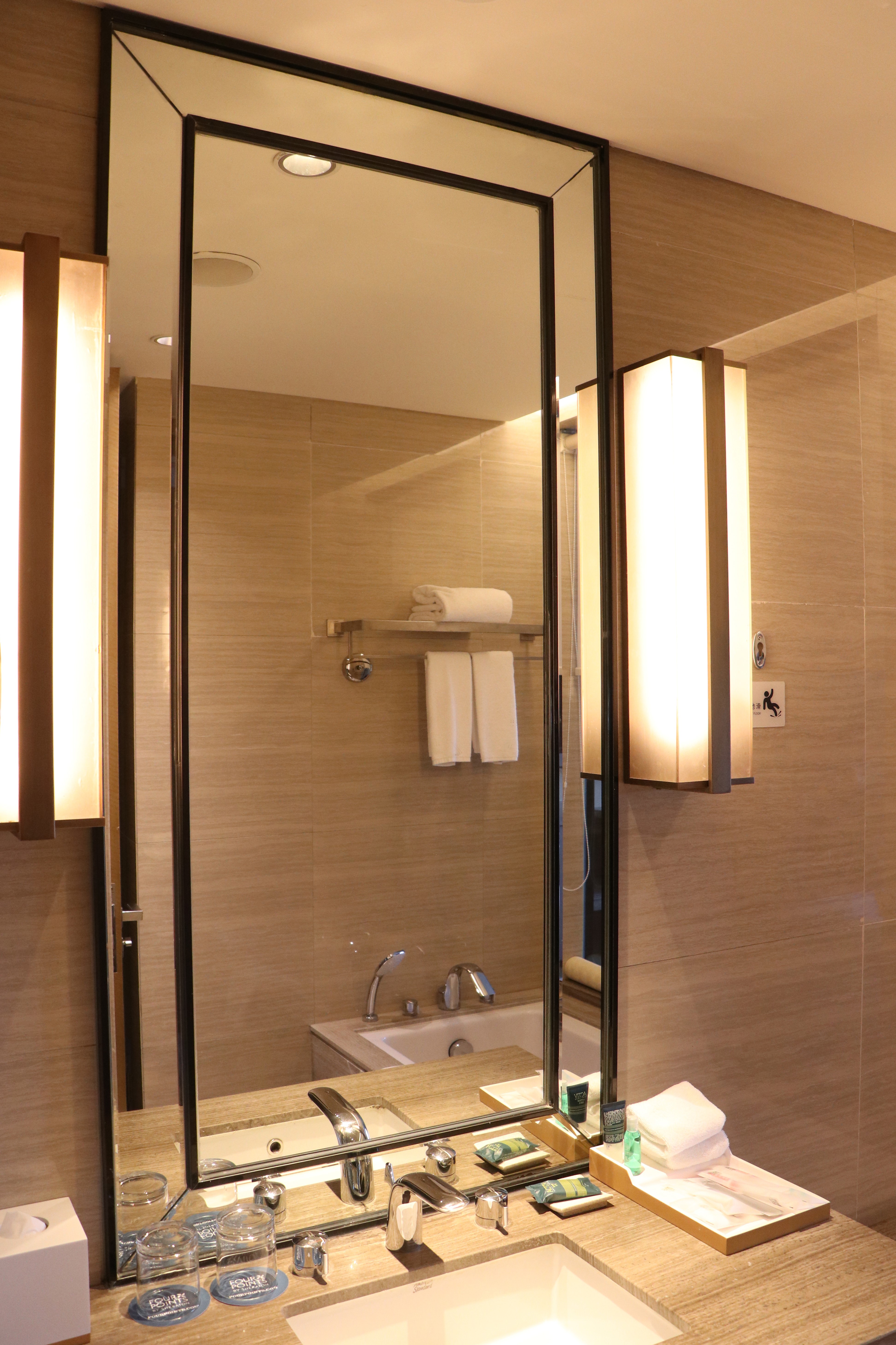 Executive Queen Room