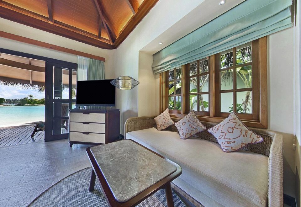 3晚海島小屋+2晚水上別墅（帶泳池）