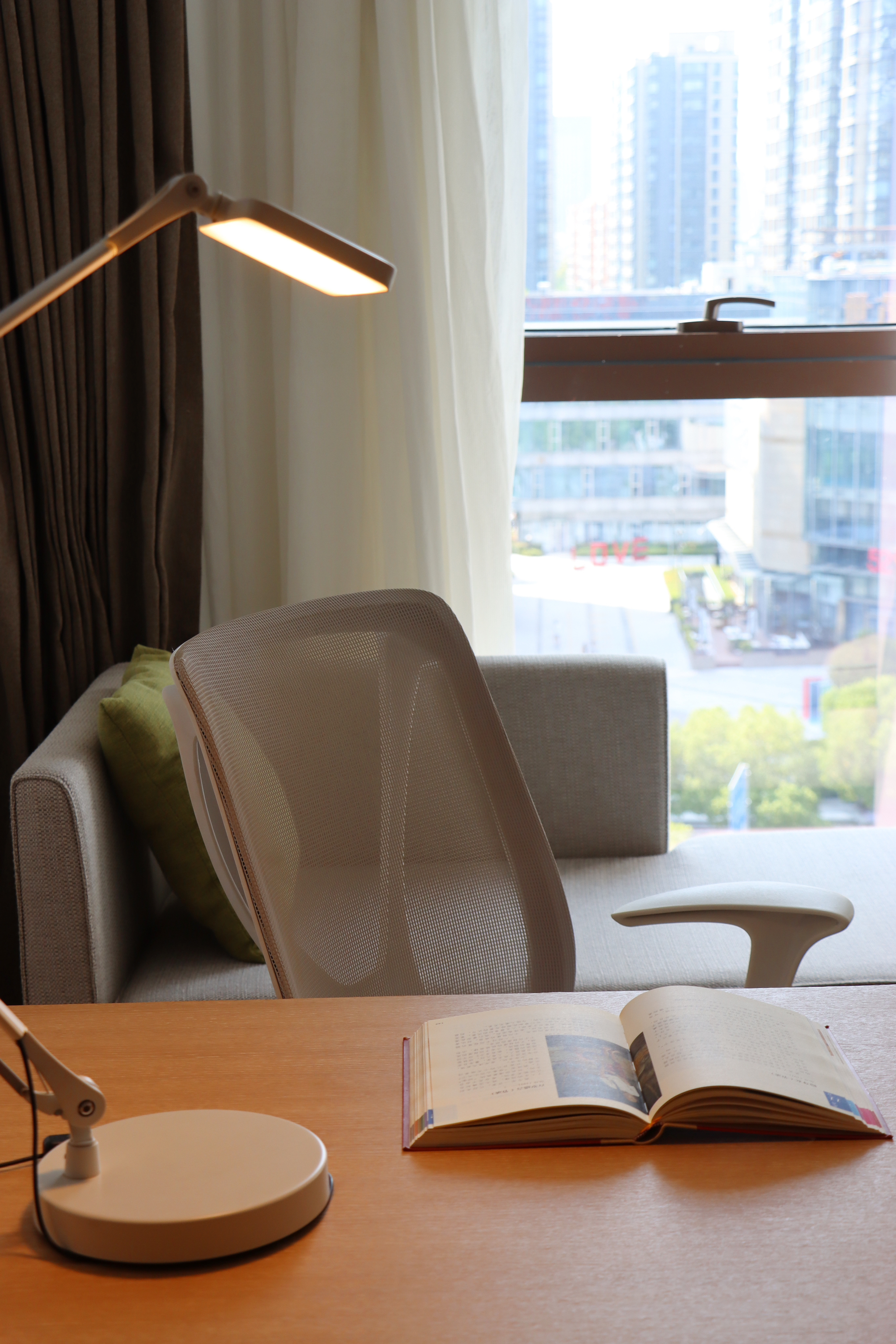 雅居大床房（助眠枕+MINI吧）