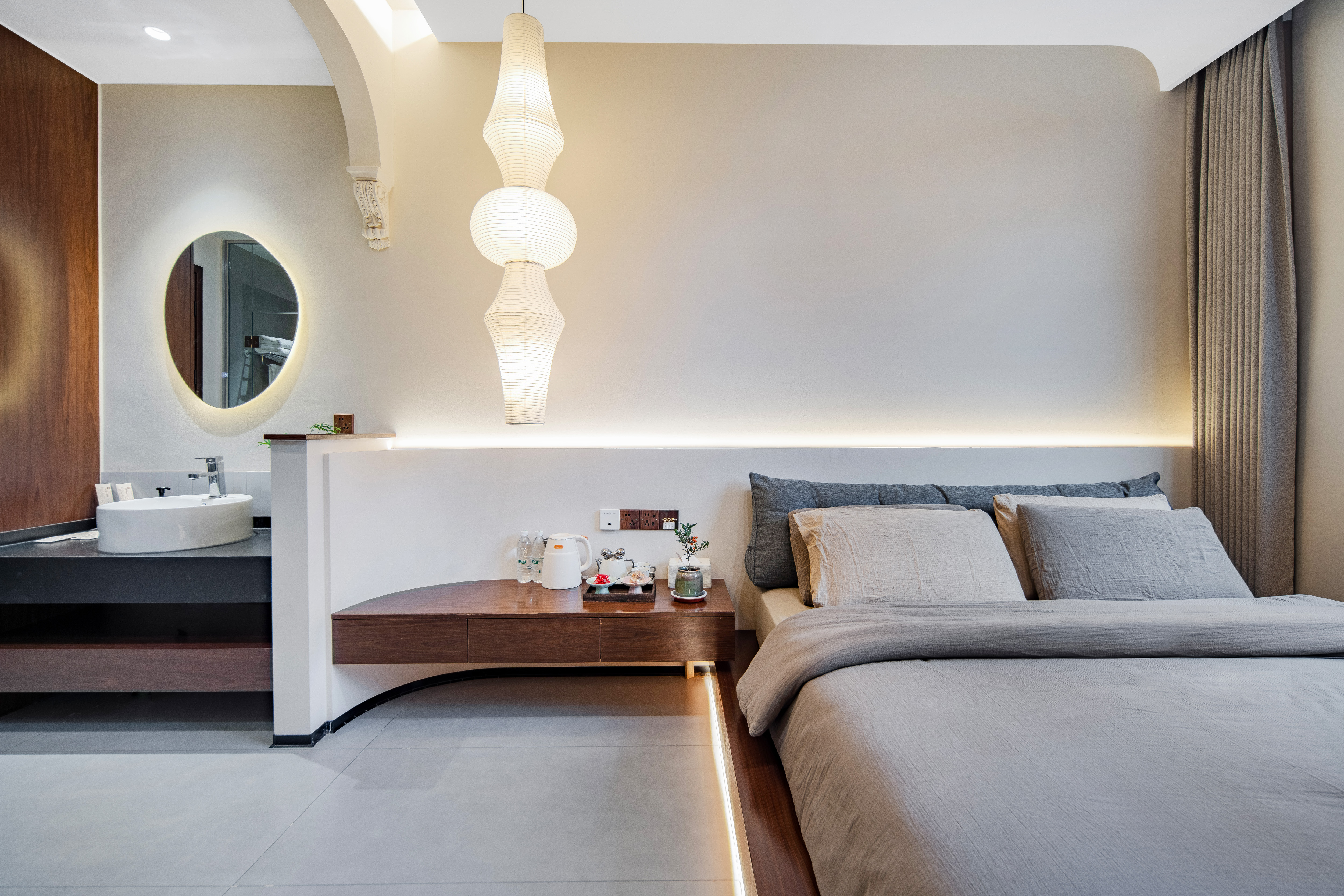 吃吃看巷-大床房