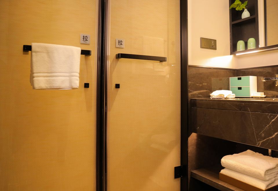 臨溪小筑大床房